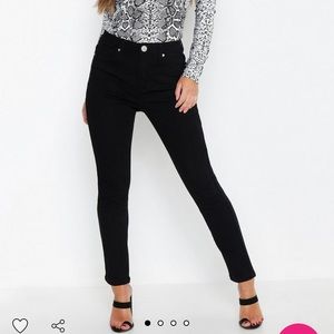 BOOHOO HIGH WAISTED SKINNY JEANS